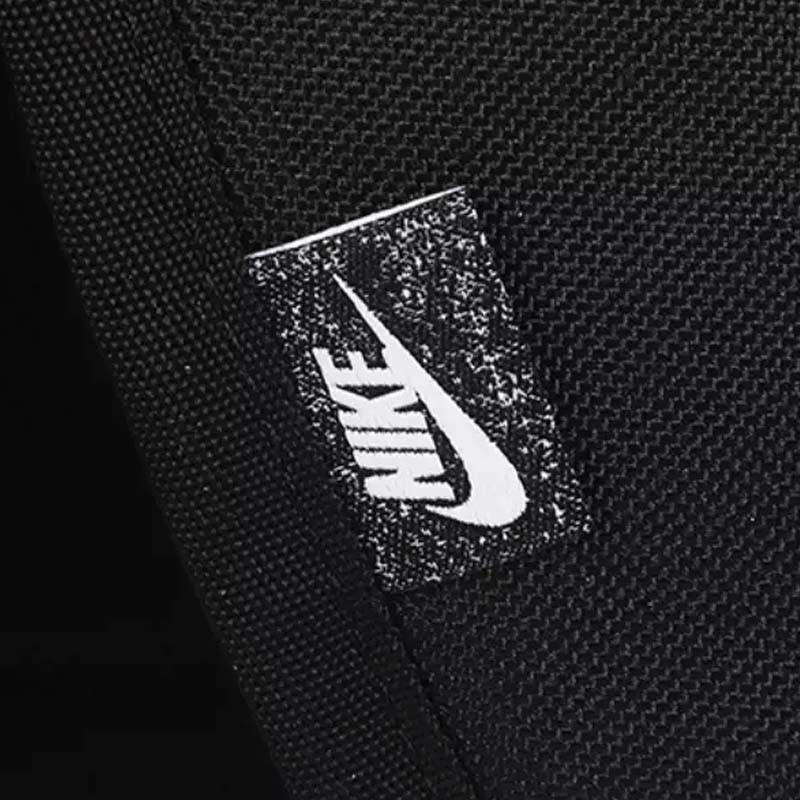 Mochila Elemental para Hombre Marca Nike